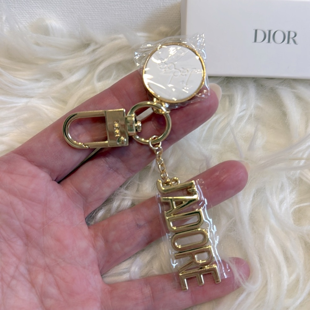 J’Adore Beauty bundle Cosmetic White&Gold J'Adore Pouch with J’Adore bag charm - Picture 11 of 11